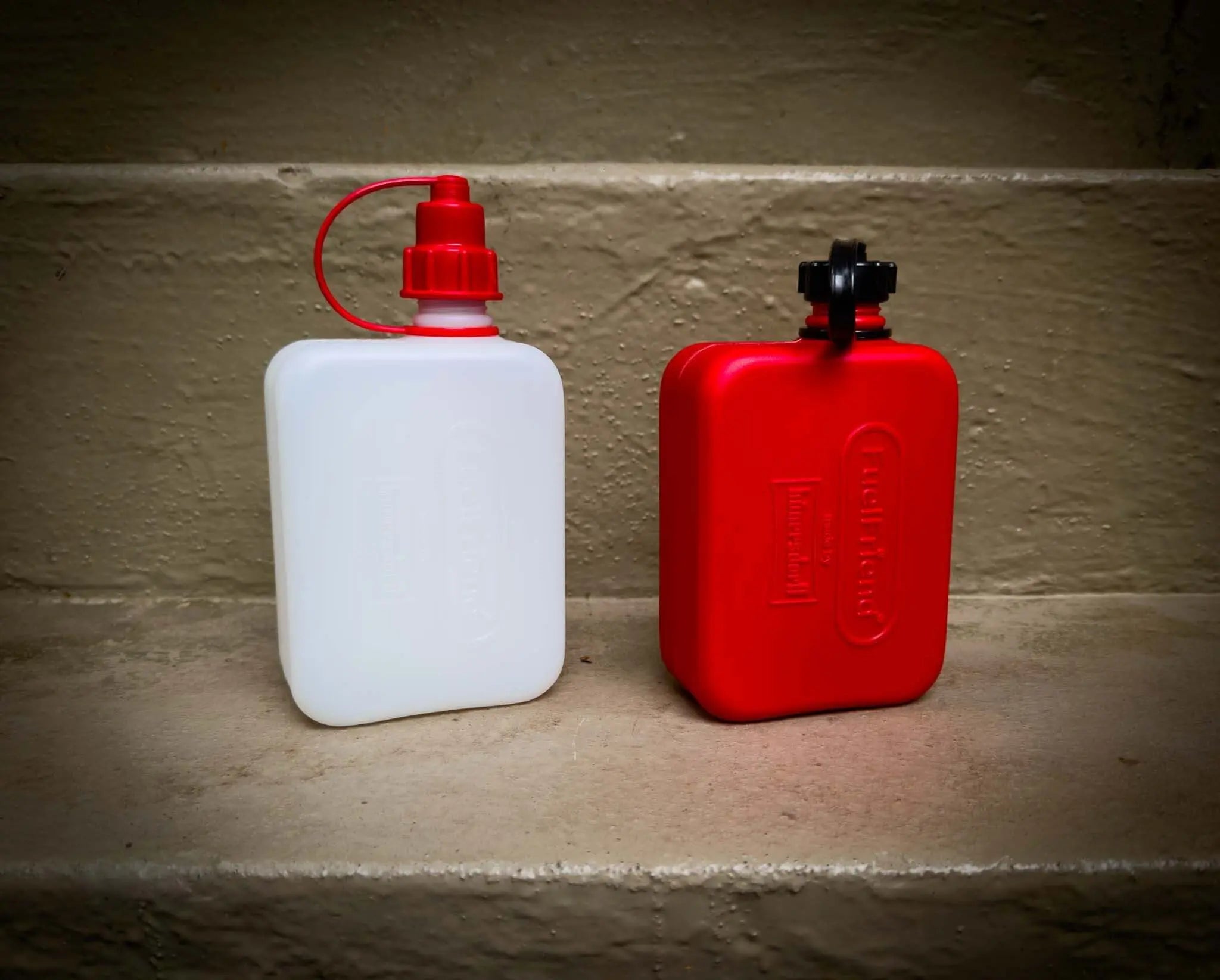 Tanica Benzina FuelFriend 1,5L - Mini Riserva Per Moto E Auto - Foto 2