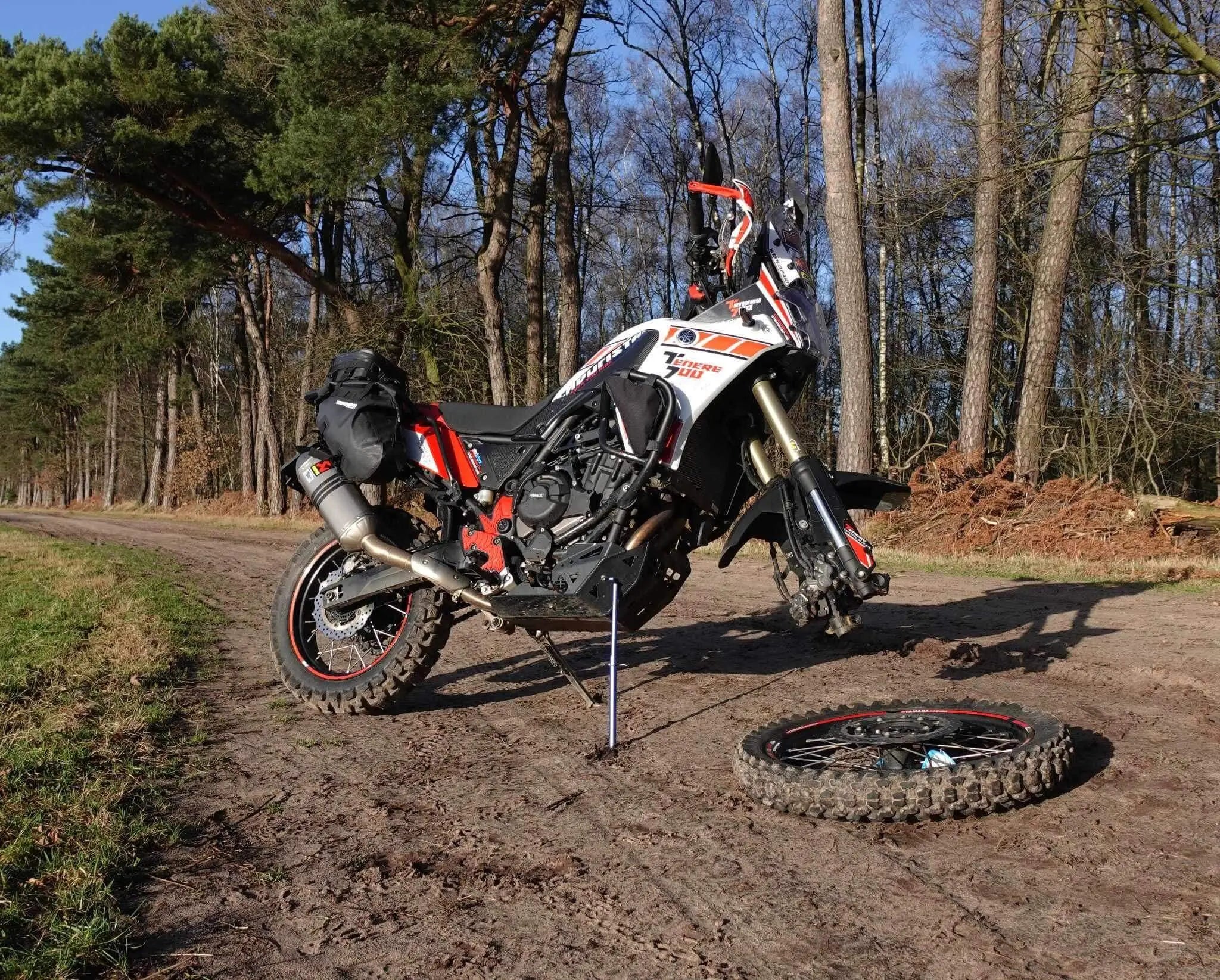 Rolling Mavericks Ultralight Enduro Trail Jack Stand 3.0 - Lightweight Motorcycle Trail Jack- Supports Up to 240kg - Compact & Portable